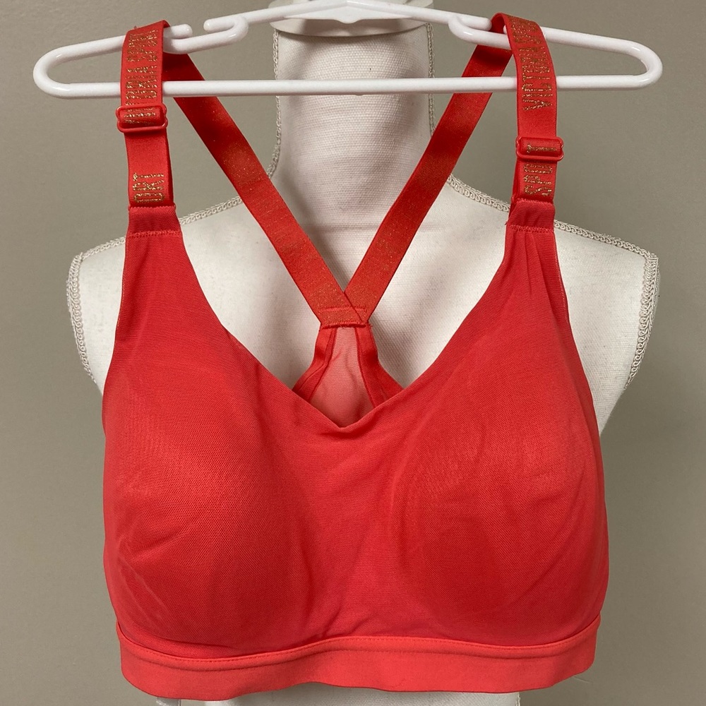 VICTORIA’S SECRET SPORT Incredible Lightweight Adjustable Lined Sports Bra